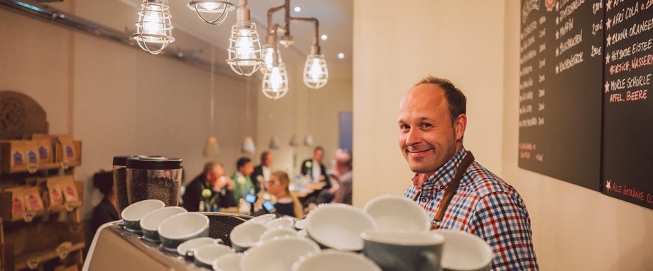 einbecker_kaffeeroesterei_170927_Xing-Treffen-Einbecker-Kaffeeroesterei_mit_Copyr-920×383